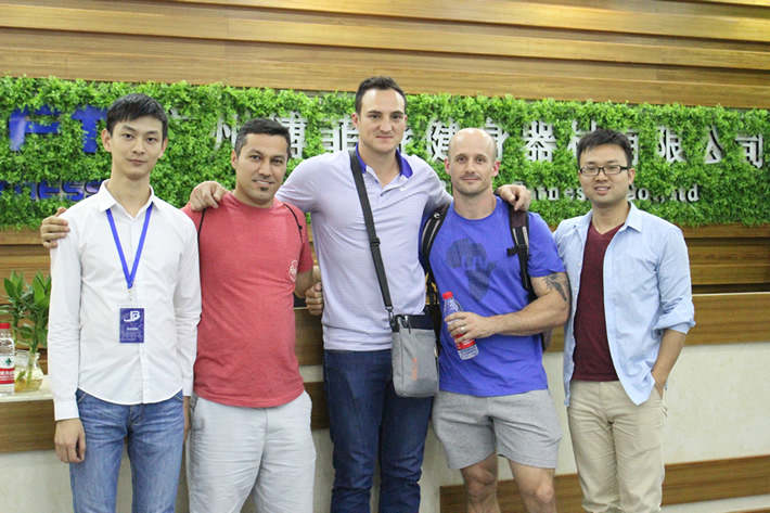 南非客户采购桃子视频官网版在线播放健身器材